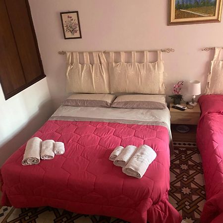 B&B Con Cucina La Ninfea 卡尔塔吉罗 外观 照片