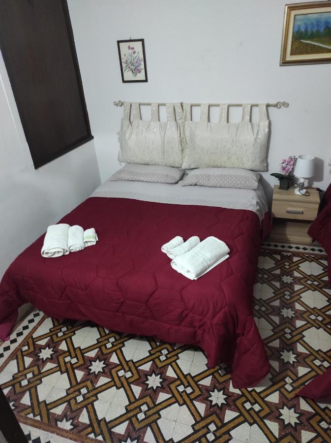 B&B Con Cucina La Ninfea 卡尔塔吉罗 外观 照片