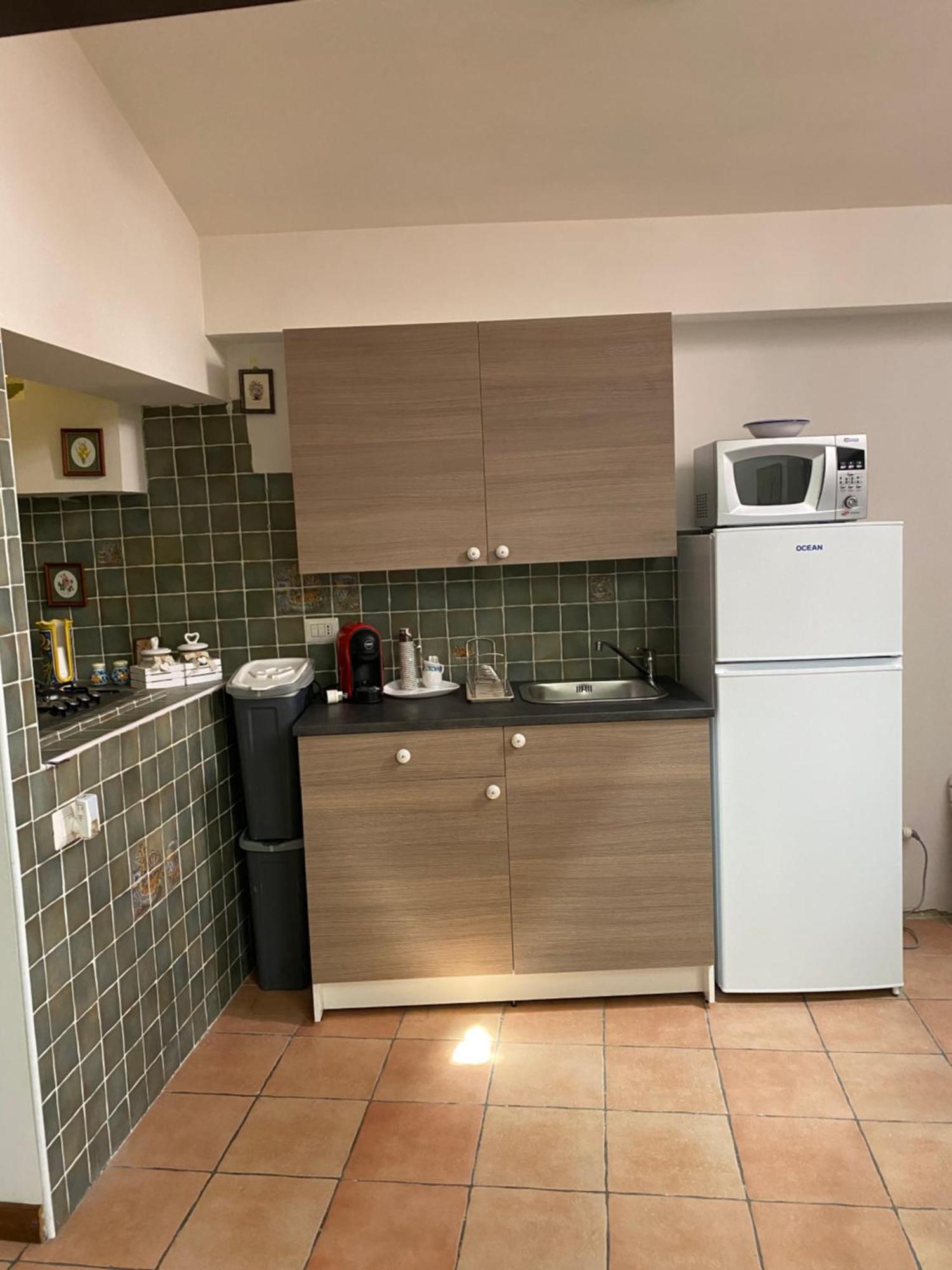 B&B Con Cucina La Ninfea 卡尔塔吉罗 外观 照片