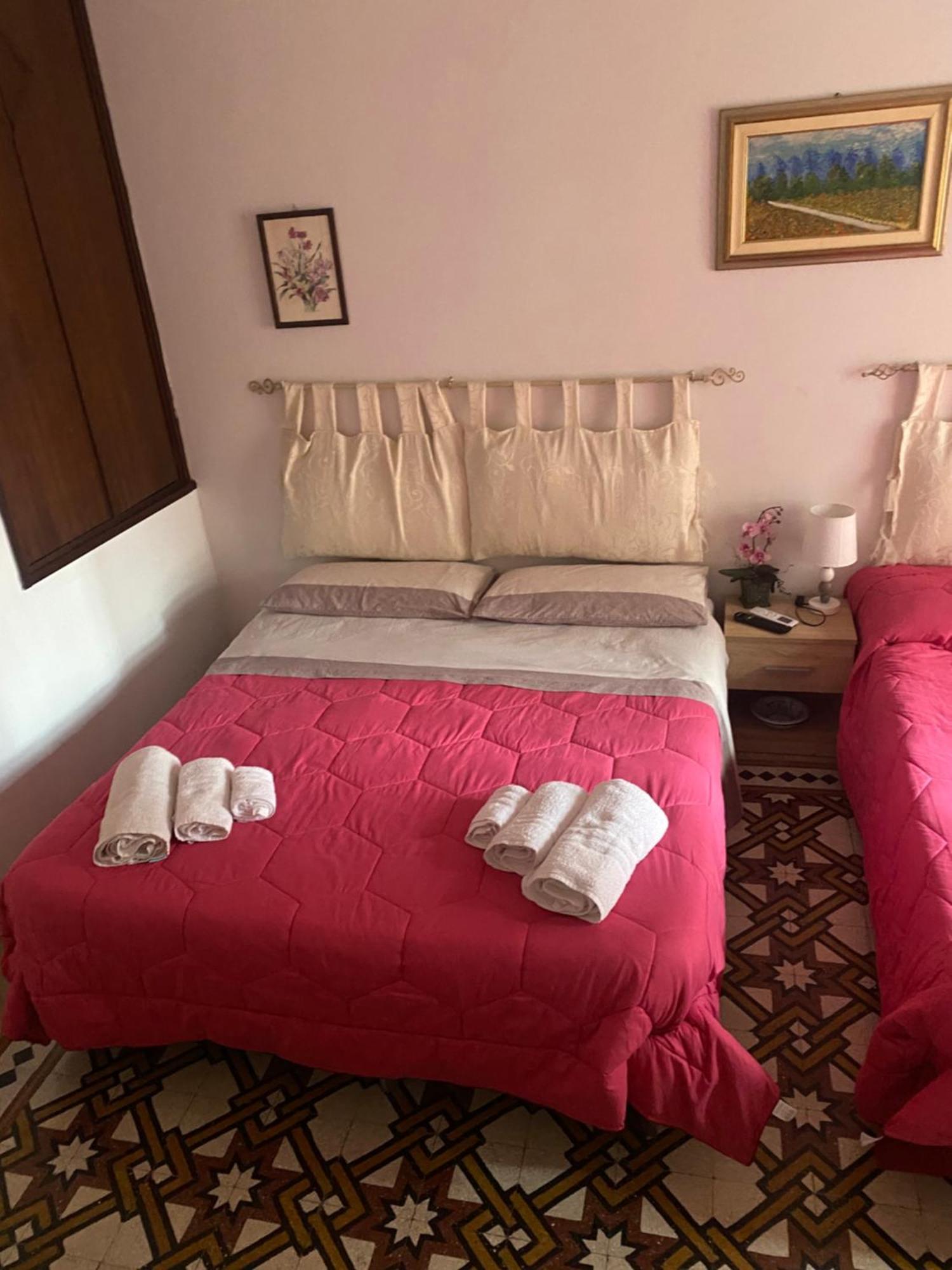 B&B Con Cucina La Ninfea 卡尔塔吉罗 外观 照片